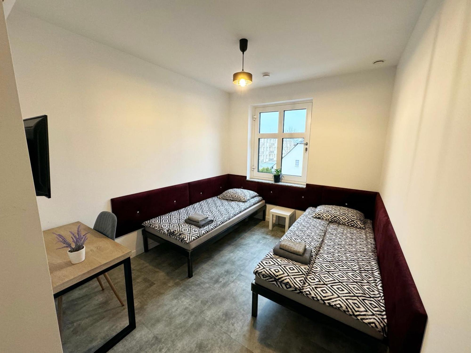 Koszecin Pokoje Pod Palacem الغرفة الصورة