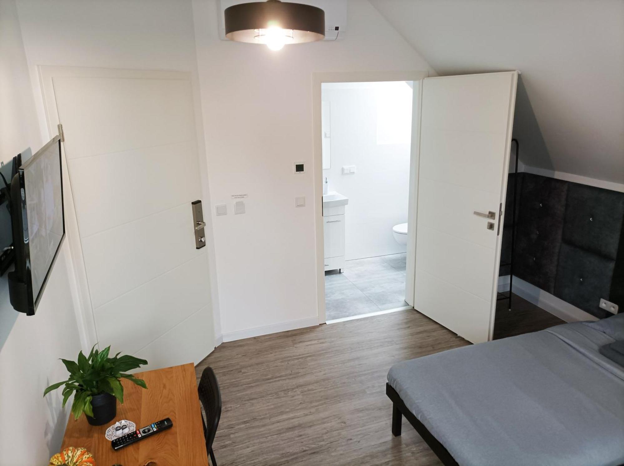 Koszecin Pokoje Pod Palacem المظهر الخارجي الصورة